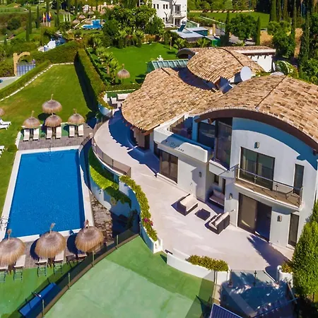 10 Bedrooms New Golden Mile, Marbella
