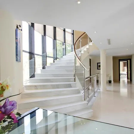Villa 10 Bedrooms New Golden Mile, Marbella Estepona